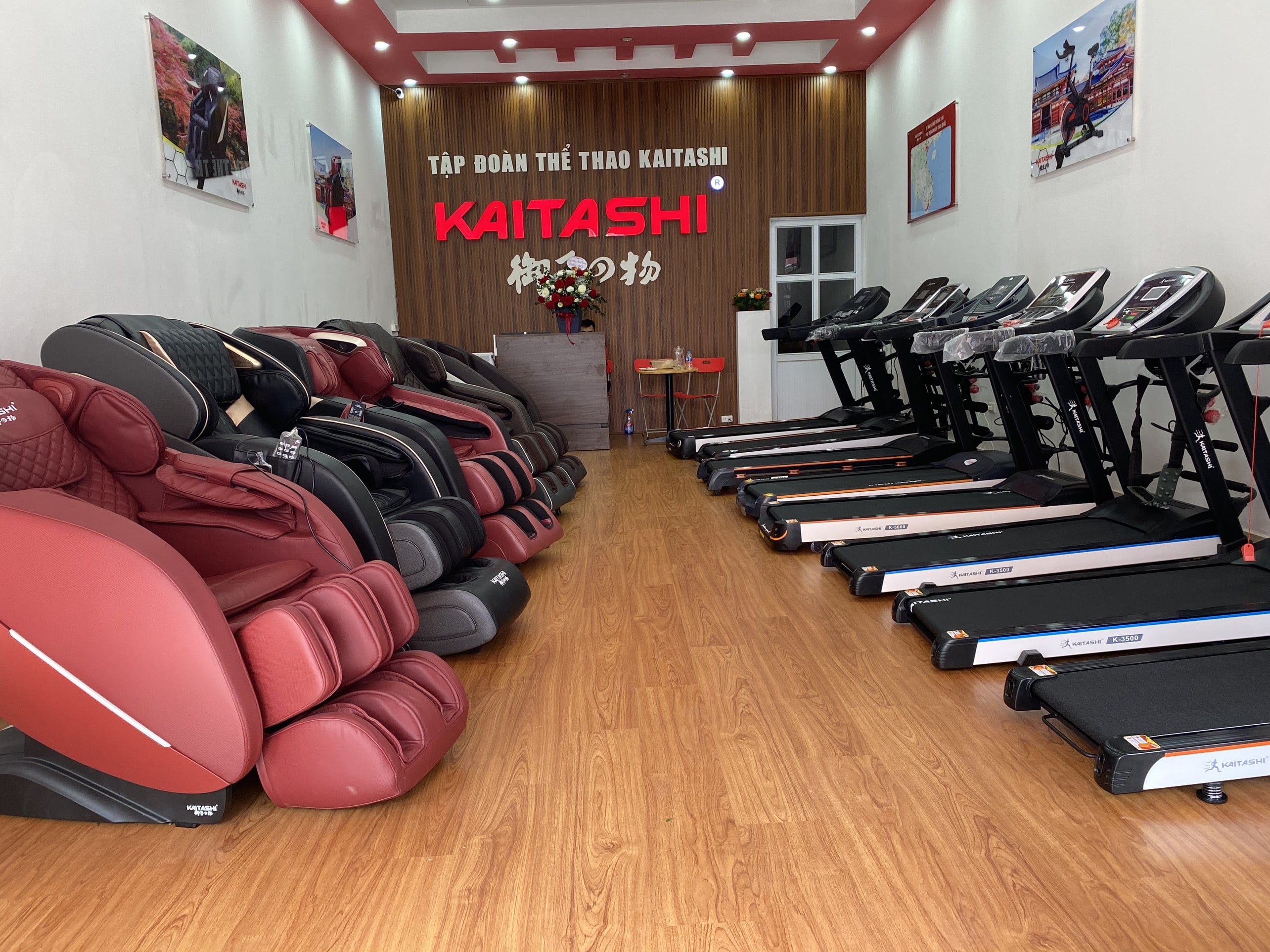 Không gian trưng bày ghế massage, máy chạy bộ tại Kaitashi Hưng Yên 
