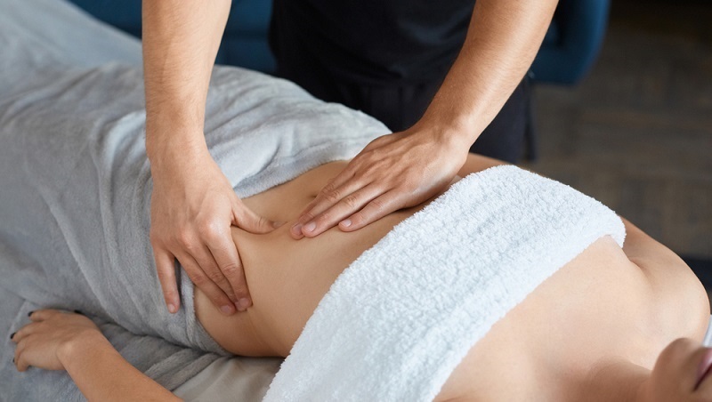 5 lợi ích của massage bụng đối với cơ thể