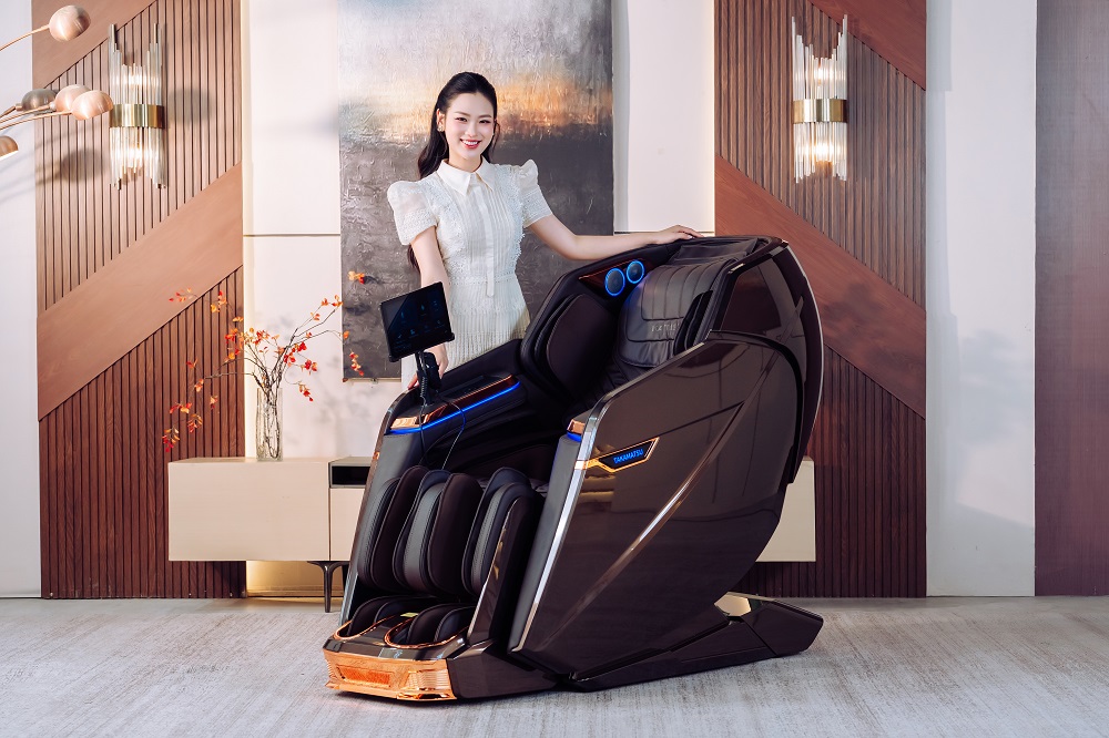 Kaitashi Takamatsu - Mẫu Ghế Massage Lý Tưởng Được Hoa Hậu Du Lịch Việt Nam 2026 Lựa Chọn