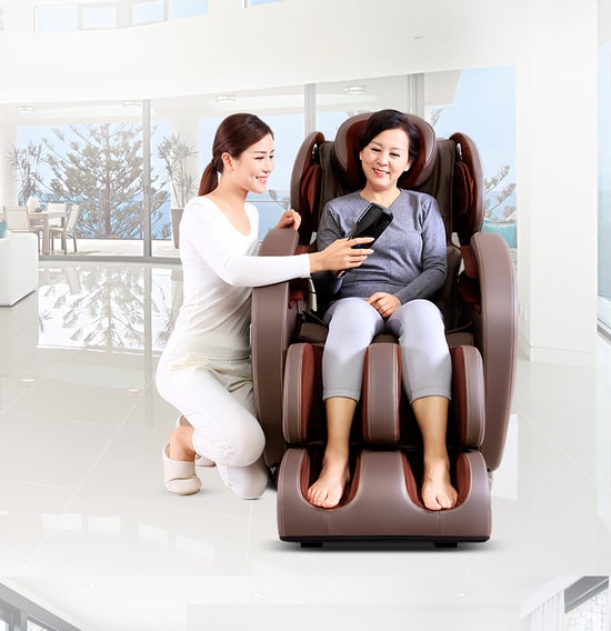 Ưu tiên các loại ghế massage có cường độ nhẹ cho người cao tuổi