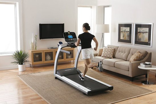 Hướng dẫn sử dụng máy chạy bộ giúp bạn tập luyện hiệu quả và mang đến lợi ích rèn luyện sức khỏe
