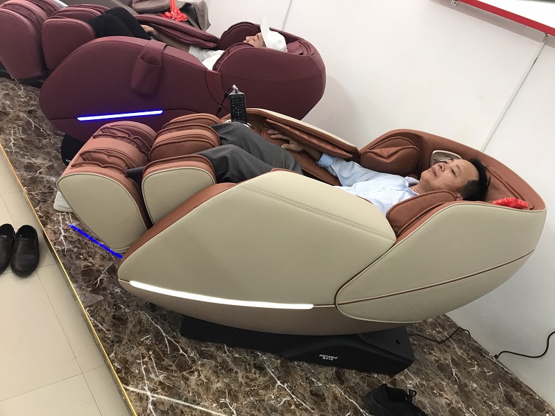 Ghế massage Kaitashi KS-168 dòng ghế massage được nhiều khách hàng lựa chọn.